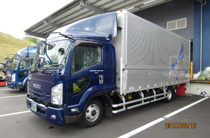 4tウイング（積載2.6t）